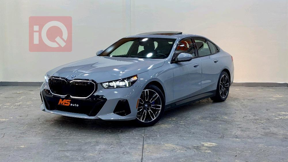 بی ئێم دەبڵیو سیریەس 5